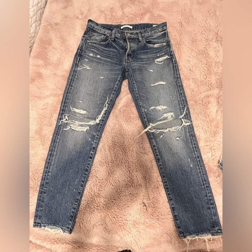 27 Moussy jeans